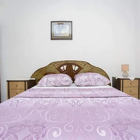 Apartment Maida *